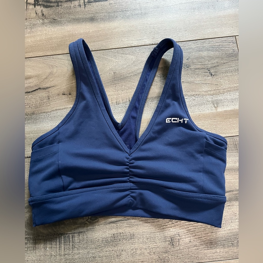 ECHT Sports Bra Size SMALL